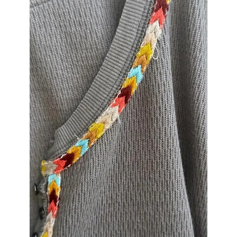 SOLD/NOT AVAILABLE We The Free comfy shirt - Picture 4 of 10